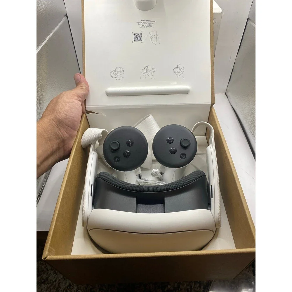 Meta Quest 3 512GB 4K Standalone All-in-One VR Headset GREAT CONDITION! In box